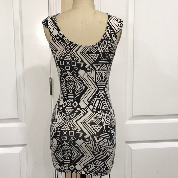 Tribal bodycon - Picture 3 of 6